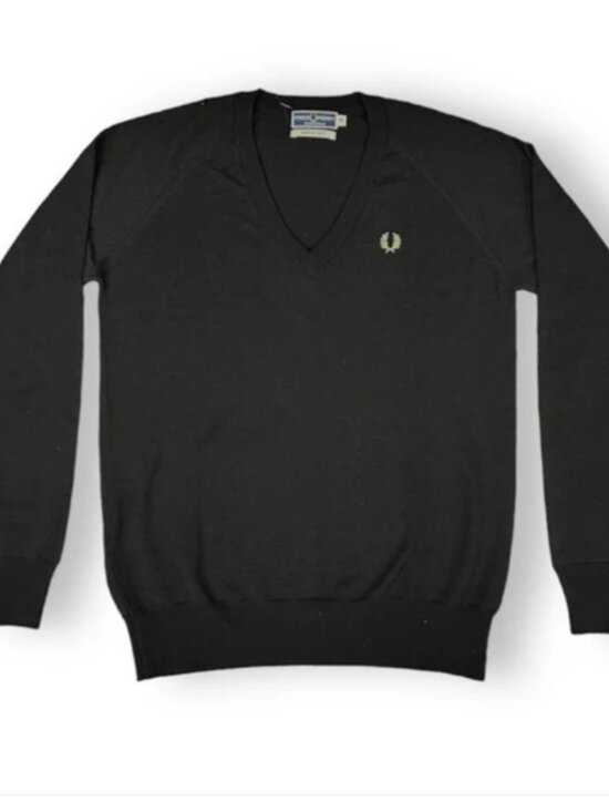 Fred Perry Sweaters - New Fred Perry Women's Classic V-Neck Sweater In Black